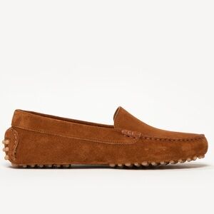 Oliver Campbell suede driver loafers in a rust, salmon, or tan color.38 us7 1/2